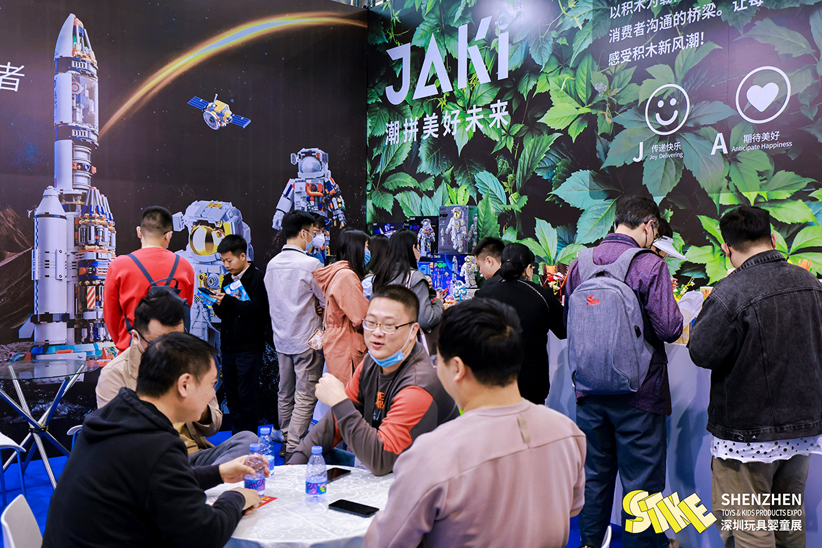 2DEN3299_1.jpg 2DEN3299_1.jpg