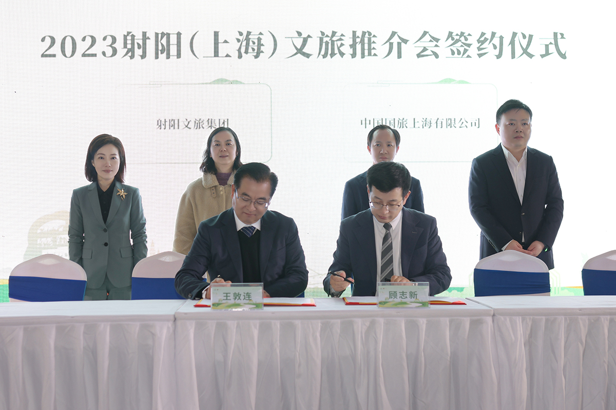 7签约仪式.jpg 7签约仪式.jpg